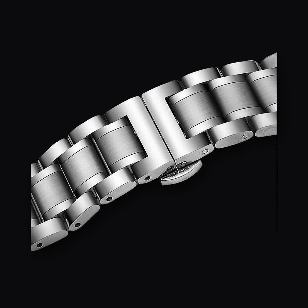 Close up of the Croupier solid steel link bracelet