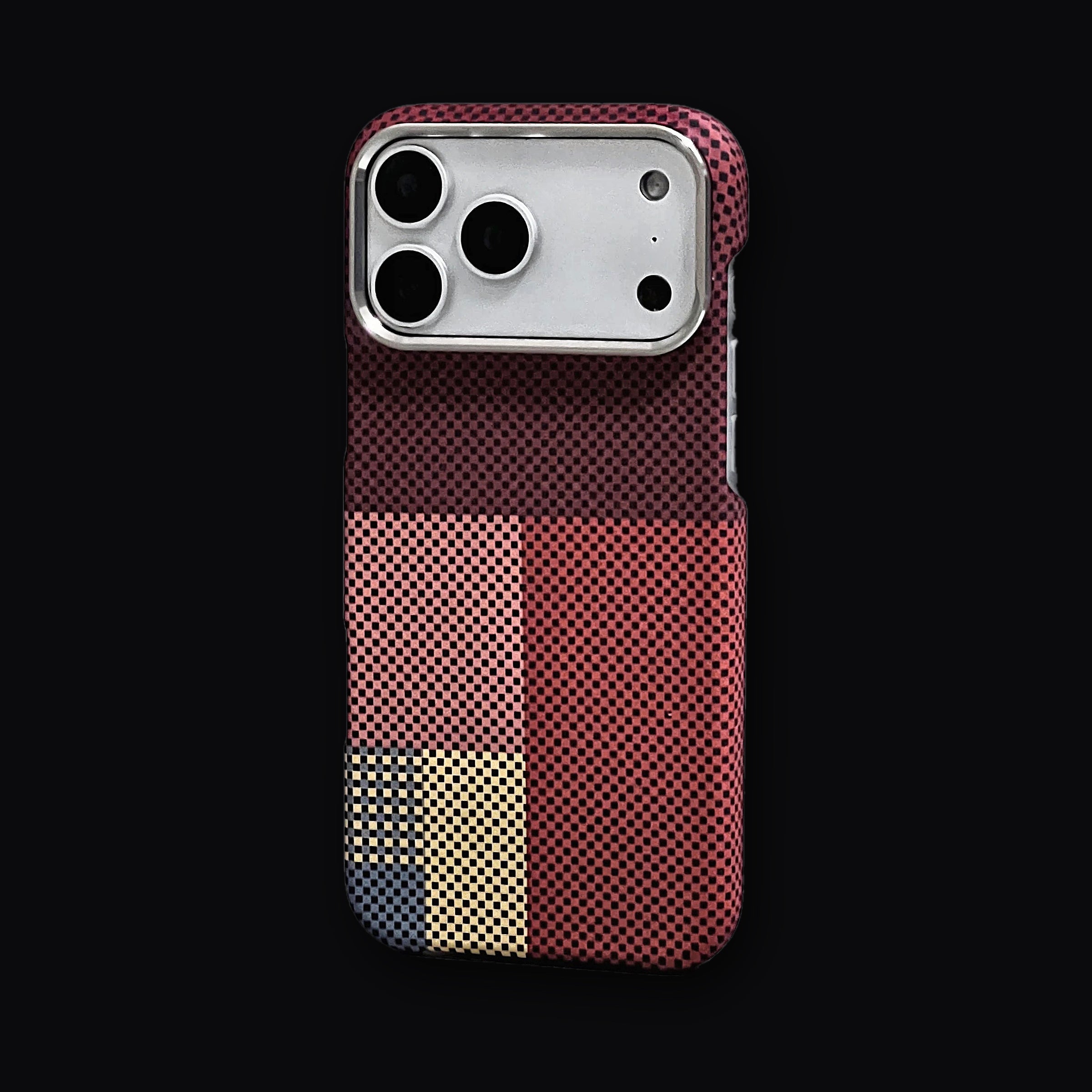 Aramid weave hard case in Red Patchwork